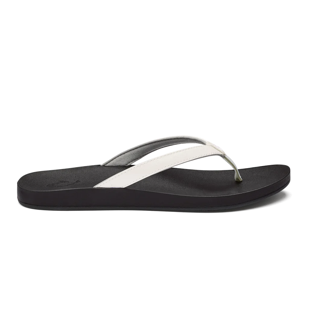 Women's Olukai Puawe Color: White / Black